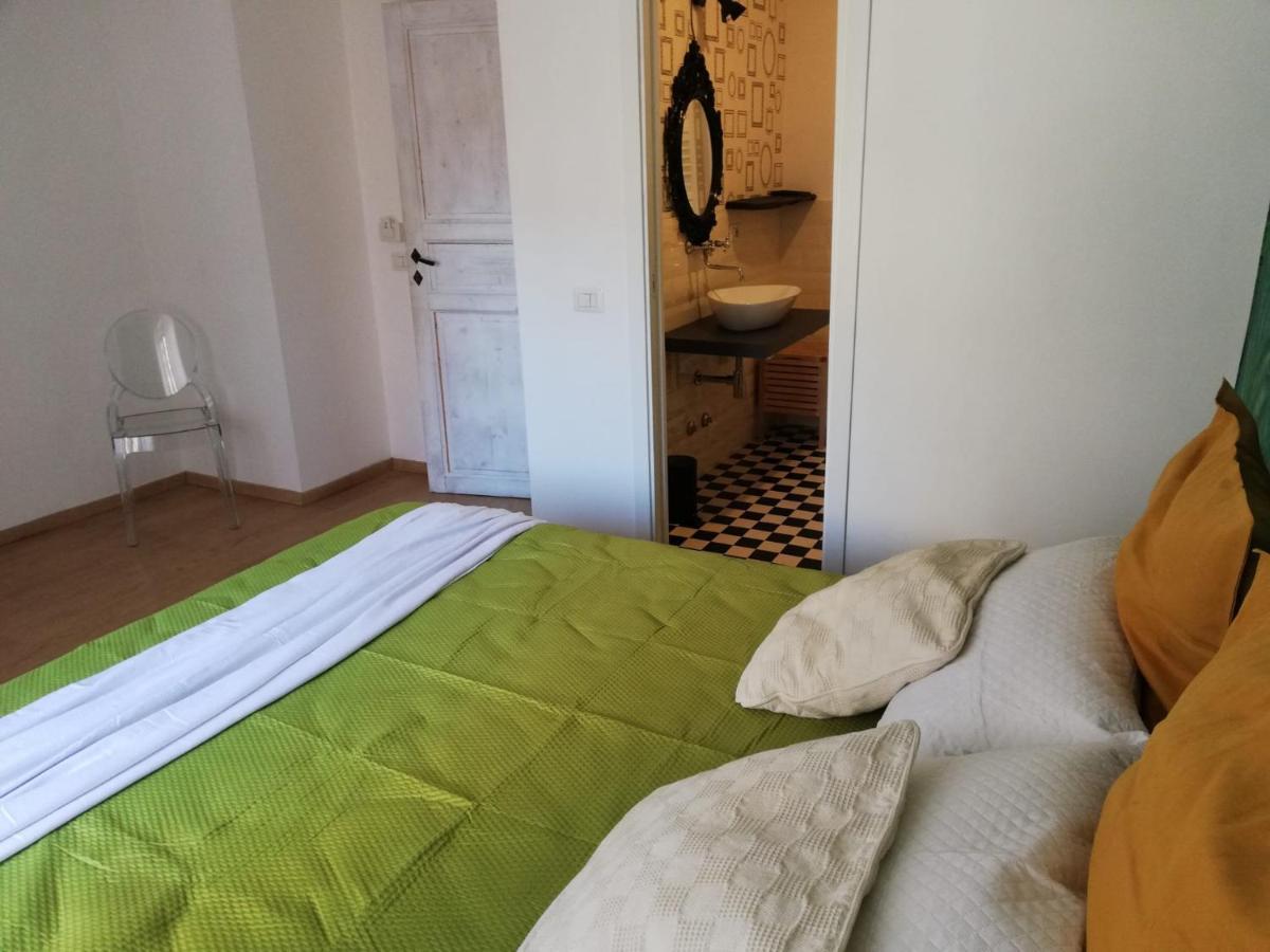 Vanity Apartment - 4 Bedrooms With 4 Bathrooms - Ac & Wifi Rome Luaran gambar