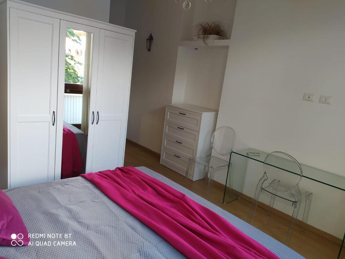 Vanity Apartment - 4 Bedrooms With 4 Bathrooms - Ac & Wifi Rome Luaran gambar