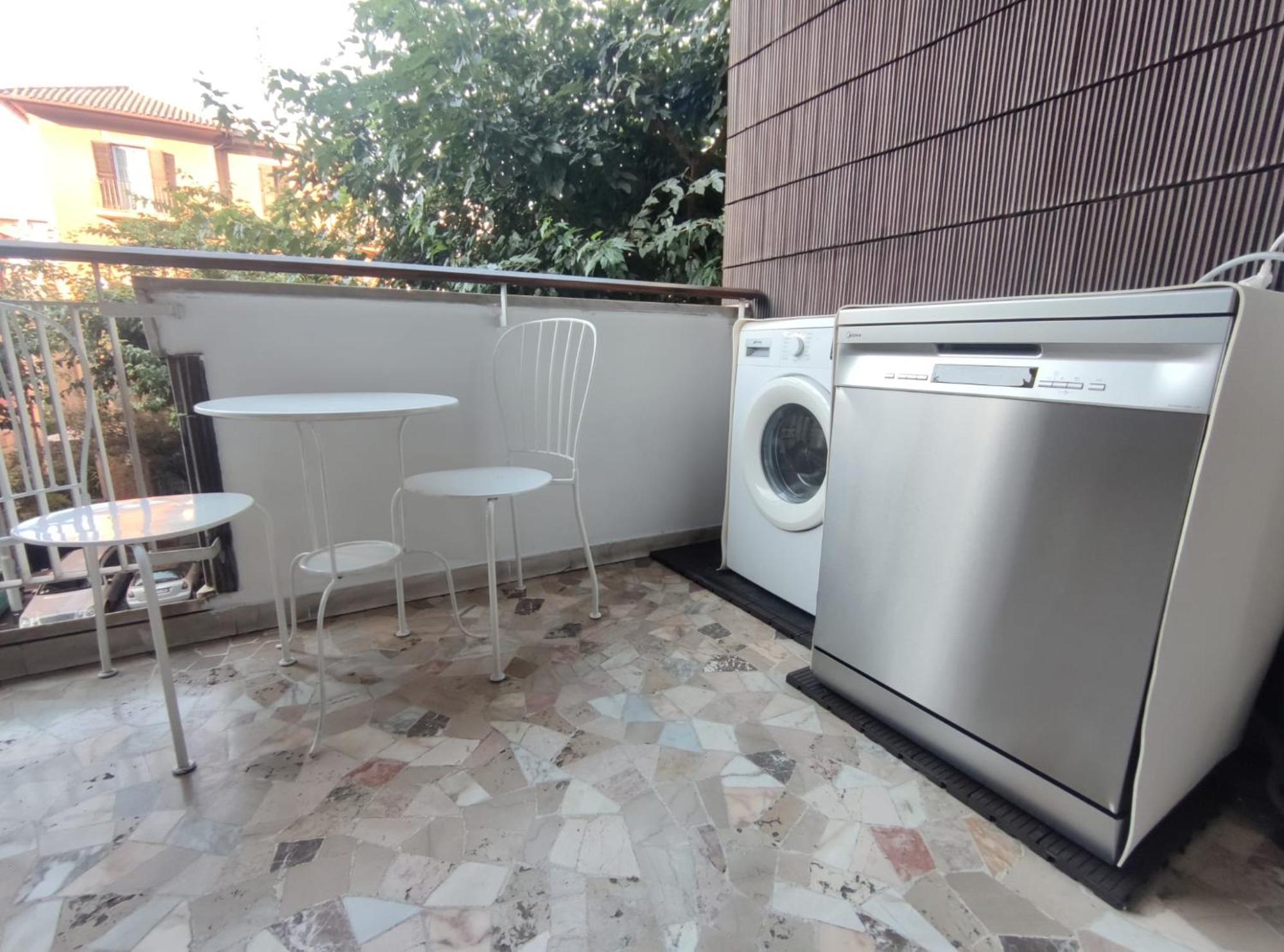 Vanity Apartment - 4 Bedrooms With 4 Bathrooms - Ac & Wifi Rome Luaran gambar